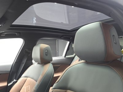 صورة مصغرة 24 لـ 2024 BMW 5 SERIES