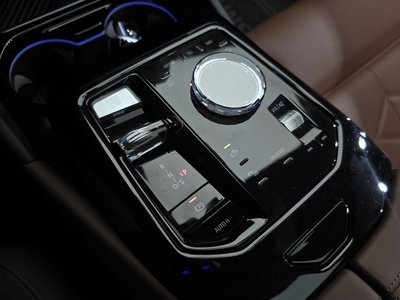 صورة مصغرة 12 لـ 2024 BMW 5 SERIES