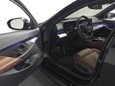 صورة مصغرة 13 لـ 2024 BMW 5 SERIES