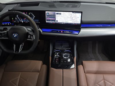 2024 BMW 5 SERIES 照片 5