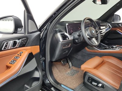2025 BMW X7 照片 10