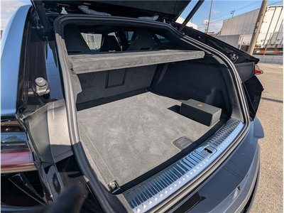 LAMBORGHINI URUS - 7