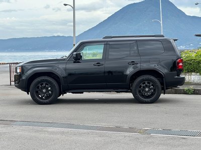 TOYOTA LAND CRUISER 250 - 3