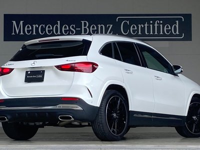 MERCEDES-BENZ GLA - 4