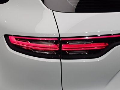 صورة 10 لـ 2020 Porsche CAYENNE