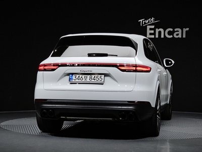 صورة 4 لـ 2020 Porsche CAYENNE