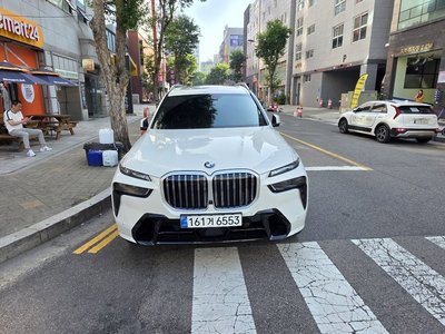 BMW X7 - 1