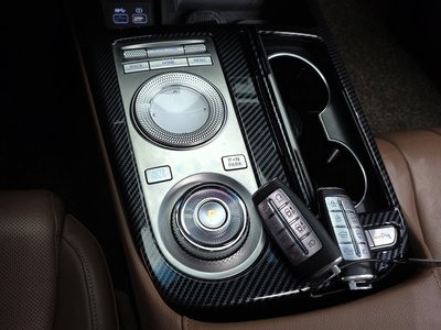 GENESIS G80 (RG3) - 9