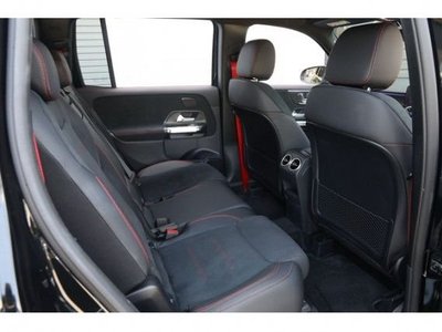 MERCEDES-BENZ GLB - 9