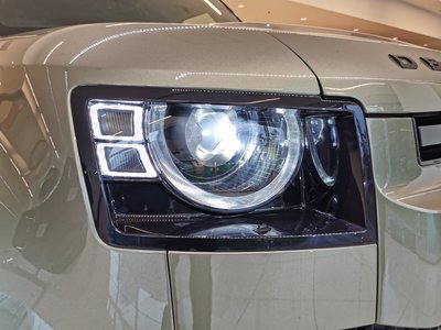 2023 LAND Rover DEFENDER photo 8