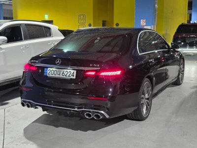 MERCEDES-BENZ E-CLASS - 2