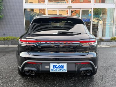 2022 Porsche MACAN photo 5
