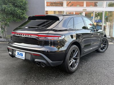 2022 Porsche MACAN photo 4