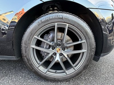 2022 Porsche MACAN photo 6