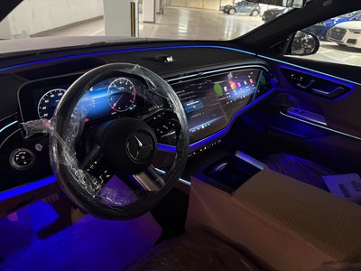 MERCEDES-BENZ E-CLASS - 9