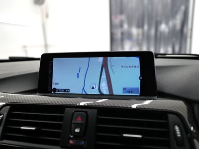 صورة مصغرة 21 لـ 2014 BMW M3 SEDAN