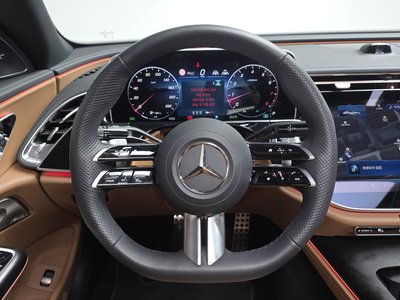 2025 Mercedes-BENZ E-CLASS 缩略图 19