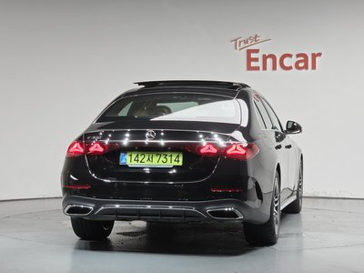 2025 Mercedes-BENZ E-CLASS 照片 4