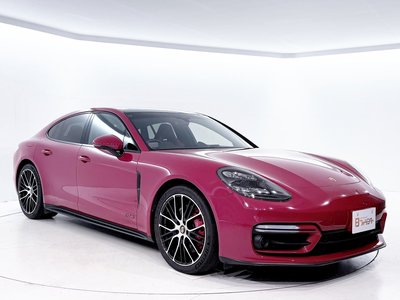 PORSCHE PANAMERA - 10