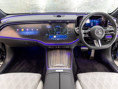 MERCEDES-BENZ E-CLASS - 2