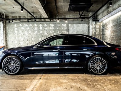 MERCEDES-BENZ E-CLASS - 9