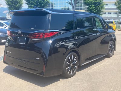 2023 Toyota ALPHARD — фото 4