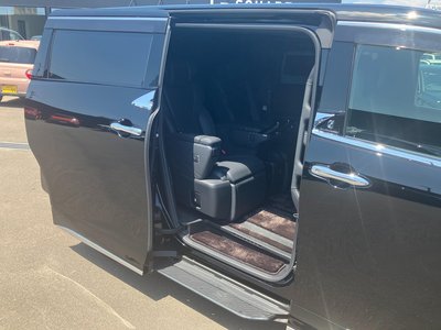 2023 Toyota ALPHARD — миниатюра 18