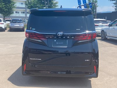 2023 Toyota ALPHARD — фото 6