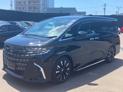 2023 Toyota ALPHARD — фото 1