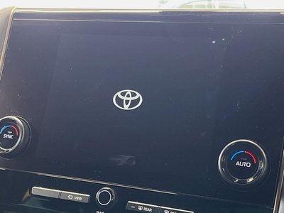 2025 Toyota ALPHARD — фото 3