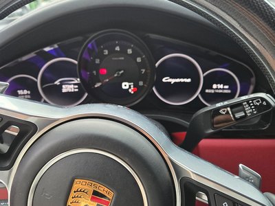 صورة 3 لـ 2022 Porsche CAYENNE