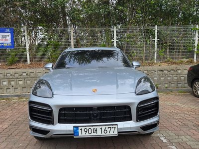 صورة 1 لـ 2022 Porsche CAYENNE