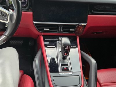 صورة 5 لـ 2022 Porsche CAYENNE