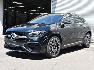 MERCEDES-BENZ GLA - 1