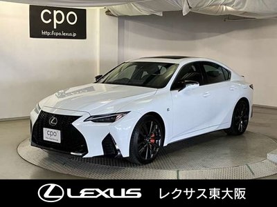 2025 Lexus IS 照片 1