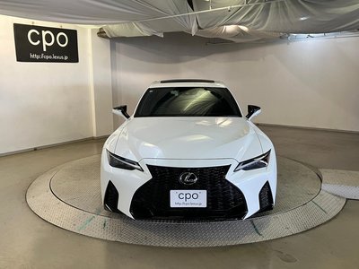 2025 Lexus IS 照片 2