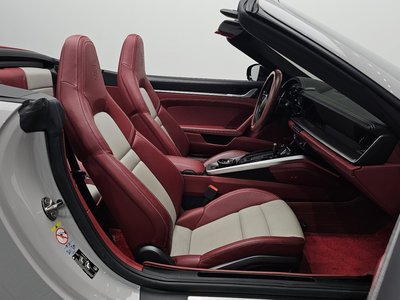 صورة مصغرة 13 لـ 2020 Porsche 911