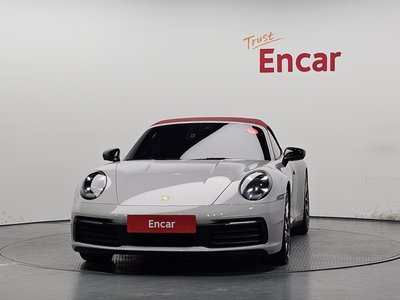2020 Porsche 911 photo 2