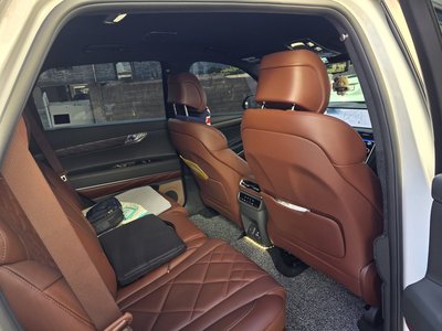 GENESIS GV80 - 10
