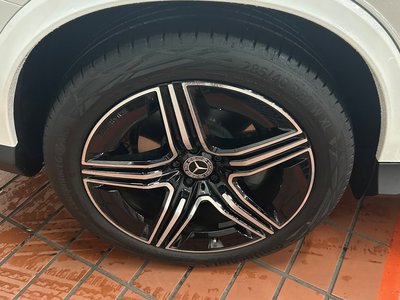 MERCEDES-BENZ GLC - 7