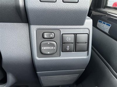 TOYOTA LAND CRUISER 70 - 9