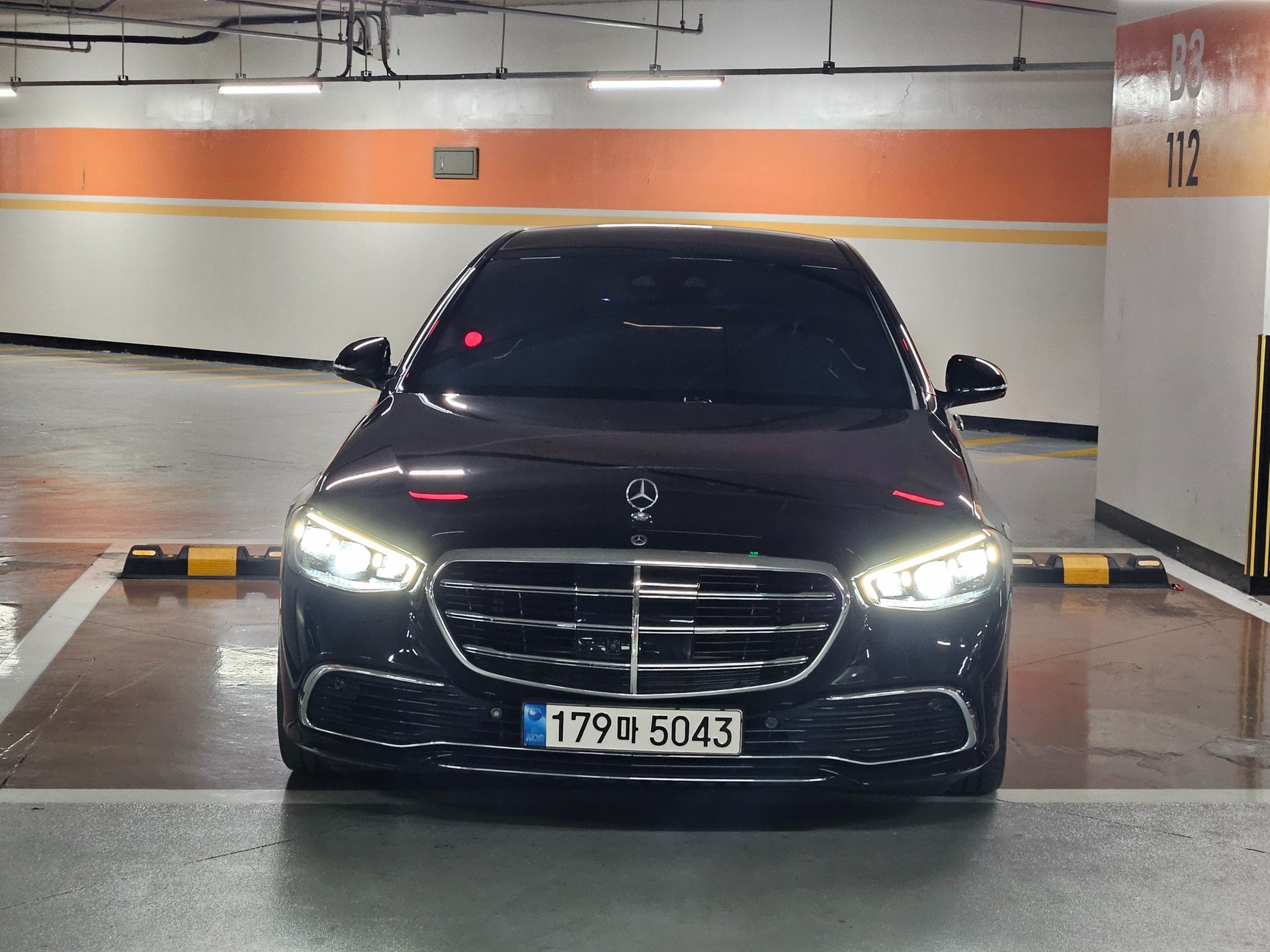 MERCEDES-BENZ S-CLASS - View 1