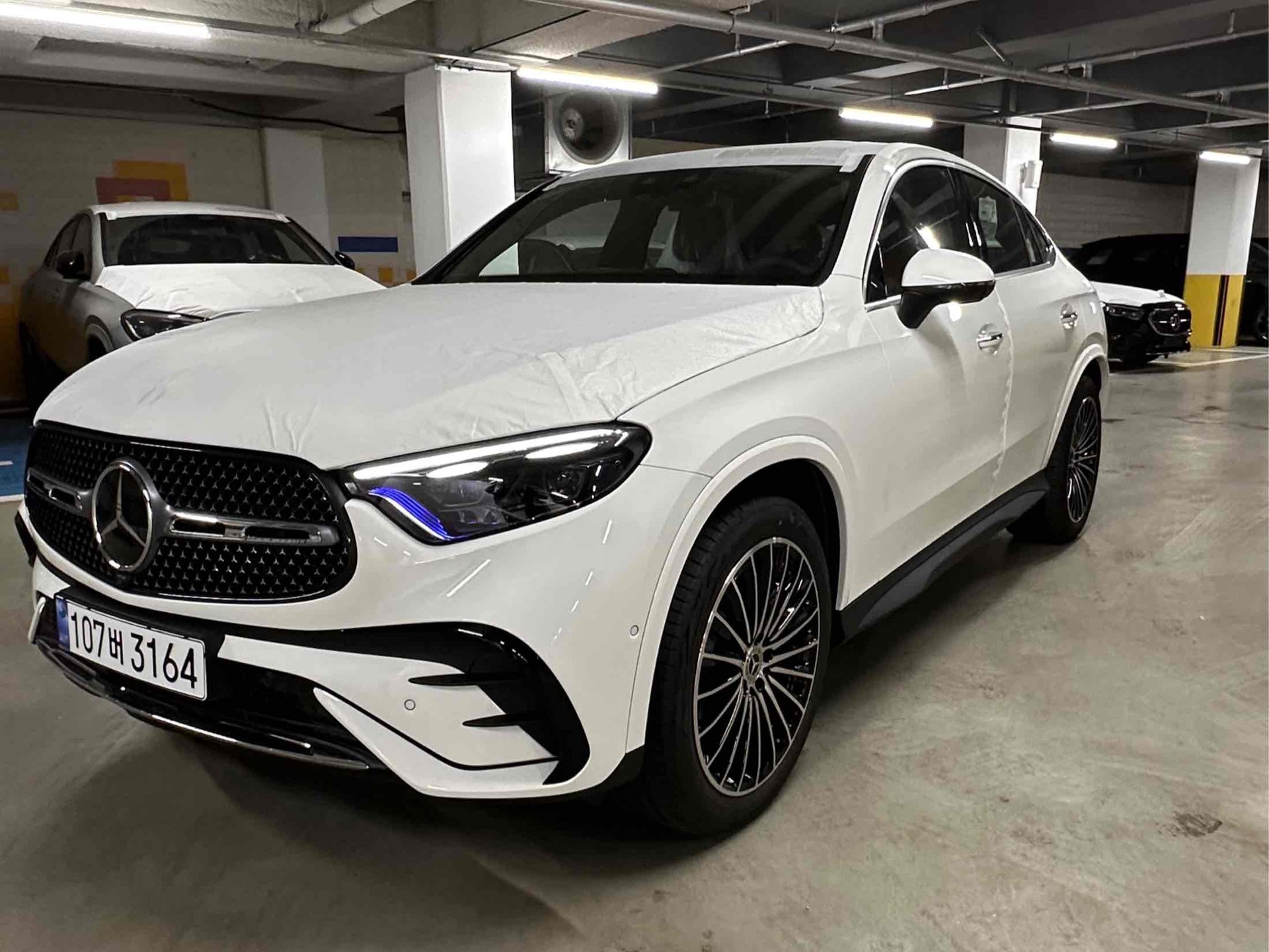 MERCEDES-BENZ GLC - View 1