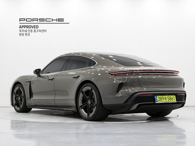 صورة 5 لـ 2025 Porsche TAYCAN