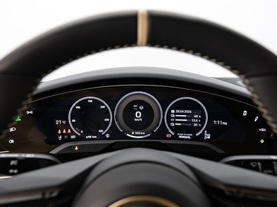 صورة 8 لـ 2025 Porsche TAYCAN