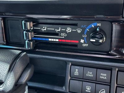 2025 Toyota LAND CRUISER 70 thumbnail 14
