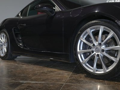 صورة 8 لـ 2019 Porsche 718