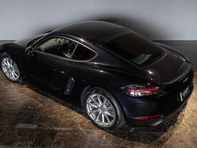 صورة 3 لـ 2019 Porsche 718