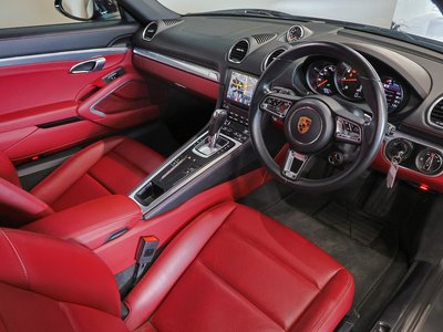 صورة 4 لـ 2019 Porsche 718