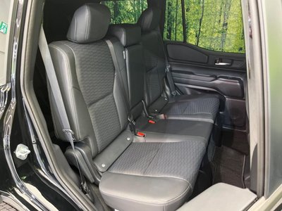 TOYOTA LAND CRUISER 250 - 8